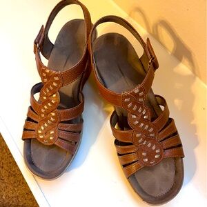 Natural Soul Wedge Sandal